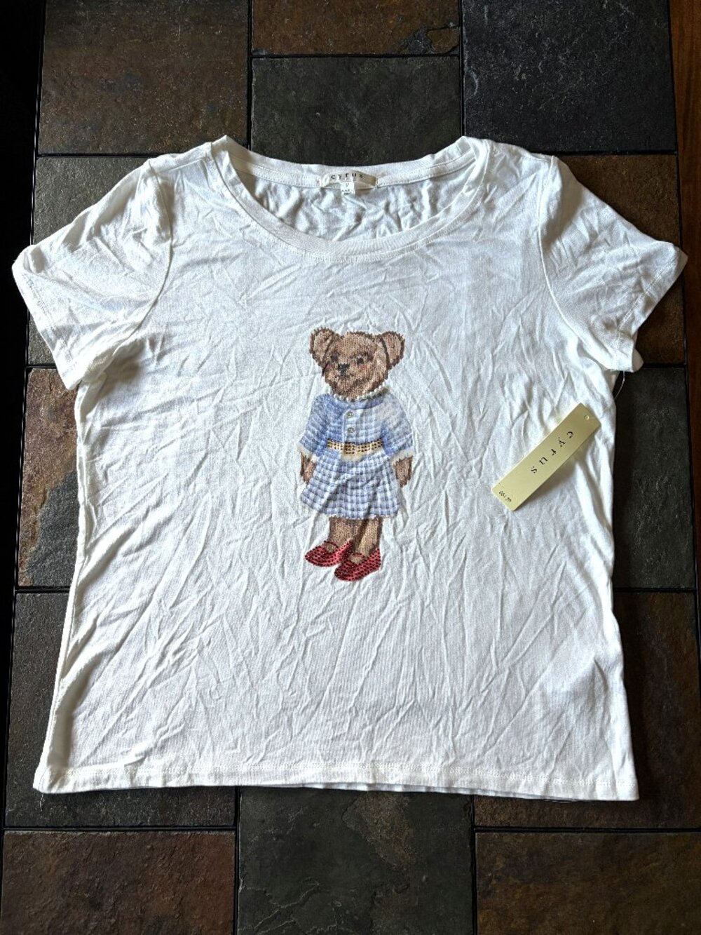 Cyrus teddy bear graphic t-shirt, white, NWT, size M